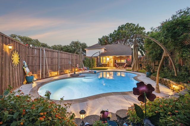 9105 Clearlake Drive, Rowlett, TX 75088