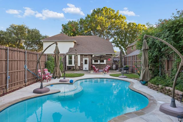 9105 Clearlake Drive, Rowlett, TX 75088