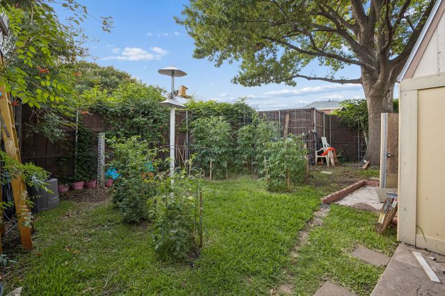 9105 Clearlake Drive, Rowlett, TX 75088
