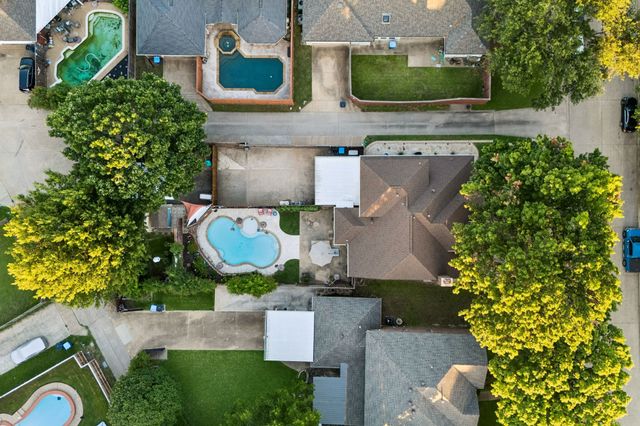 9105 Clearlake Drive, Rowlett, TX 75088
