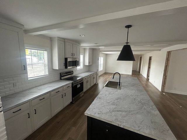 380 Brunson Spring Rd., Galivants Ferry, SC 29544