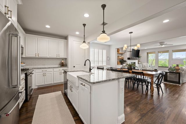 15500 Pioneer Bluff Trail, Fort Worth, TX 76262