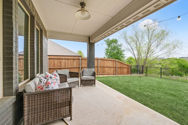 15500 Pioneer Bluff Trail, Fort Worth, TX 76262