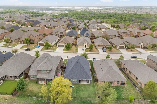 15500 Pioneer Bluff Trail, Fort Worth, TX 76262