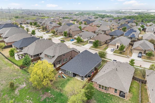 15500 Pioneer Bluff Trail, Fort Worth, TX 76262