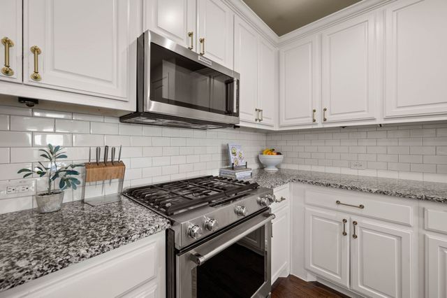 15500 Pioneer Bluff Trail, Fort Worth, TX 76262