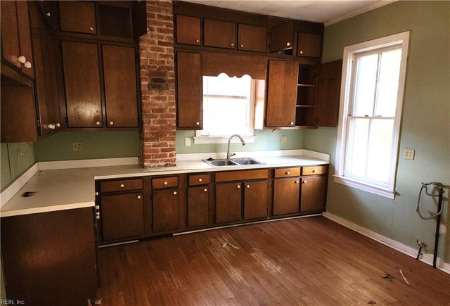 238 Broad ST, Portsmouth, VA 23707