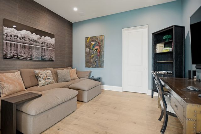 320 N O Connor Ridge Boulevard 21, Irving, TX 75038