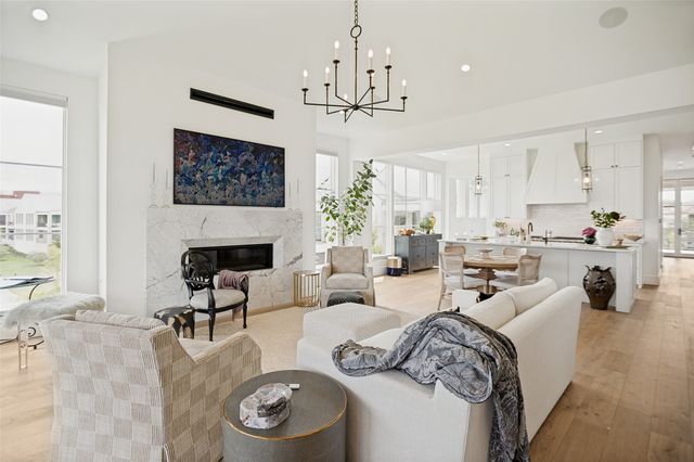 320 N O Connor Ridge Boulevard 21, Irving, TX 75038