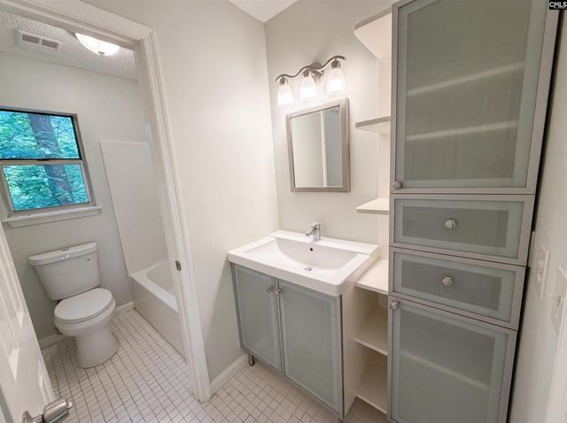 39 Saint Albans Road, Irmo, SC 29063