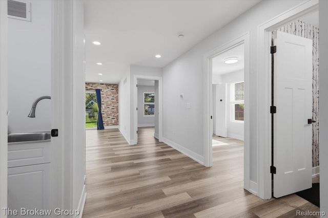 1104 LaSalle Avenue, Waterford Charter Township, MI 48328