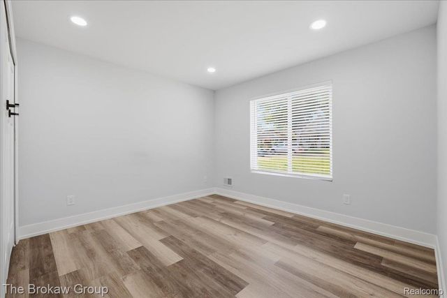 1104 LaSalle Avenue, Waterford Charter Township, MI 48328