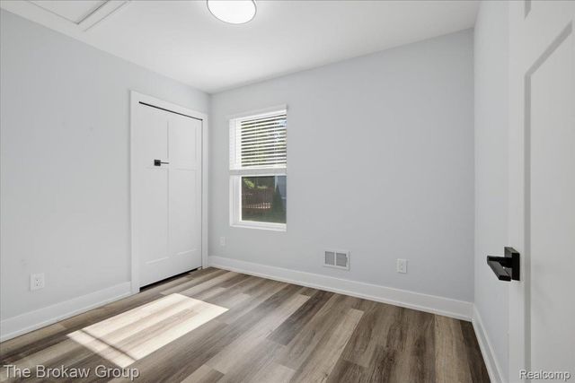 1104 LaSalle Avenue, Waterford Charter Township, MI 48328