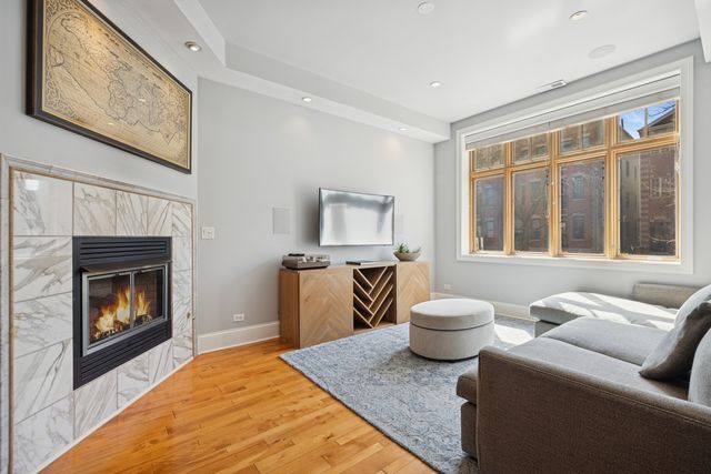 1065 N Marshfield Avenue 2, Chicago, IL 60622
