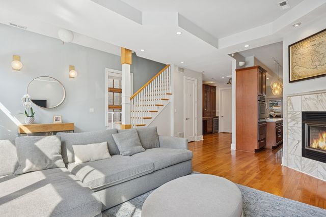 1065 N Marshfield Avenue 2, Chicago, IL 60622