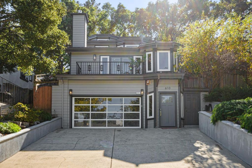 610 Lakeview Way, Redwood City, CA 94062
