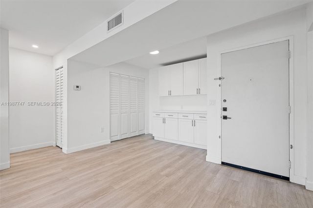 7765 SW 86th St F2-303, Miami, FL 33143