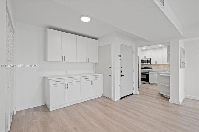 7765 SW 86th St F2-303, Miami, FL 33143