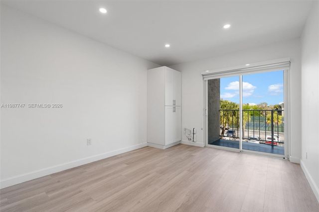 7765 SW 86th St F2-303, Miami, FL 33143