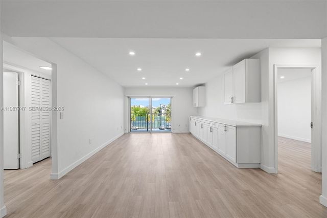 7765 SW 86th St F2-303, Miami, FL 33143