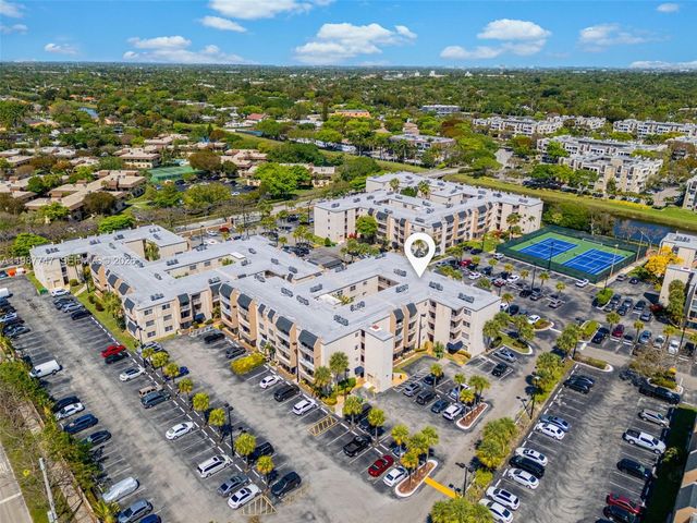 7765 SW 86th St F2-303, Miami, FL 33143