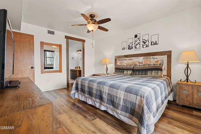 1130 Ski View Drive, Gatlinburg, TN 37738