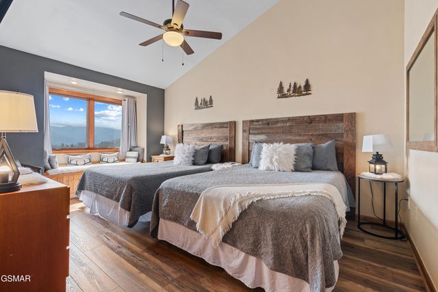 1130 Ski View Drive, Gatlinburg, TN 37738