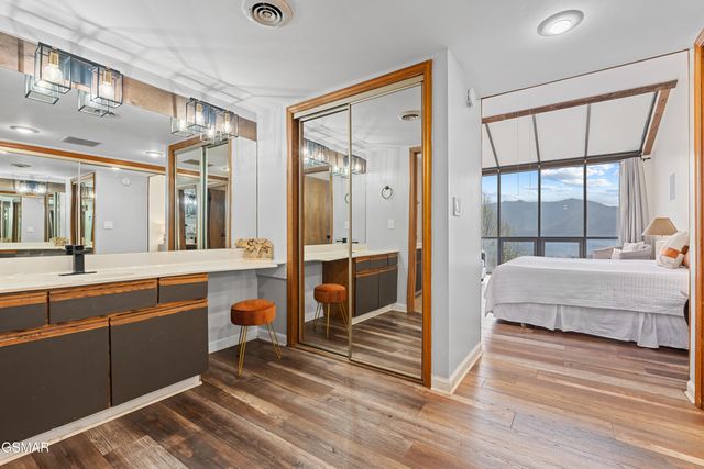 1130 Ski View Drive, Gatlinburg, TN 37738