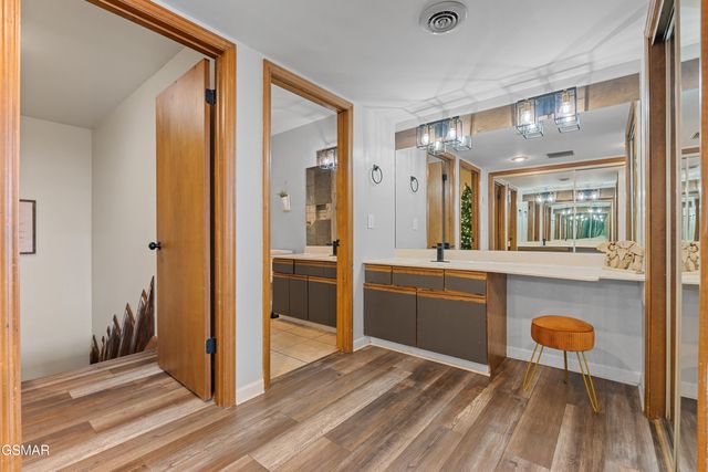 1130 Ski View Drive, Gatlinburg, TN 37738