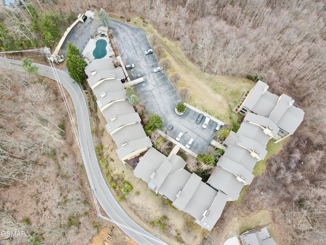 1130 Ski View Drive, Gatlinburg, TN 37738