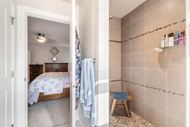 1227 W Quail Crest Ave, Spokane, WA 99224