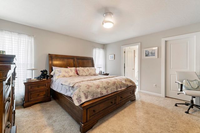 1227 W Quail Crest Ave, Spokane, WA 99224