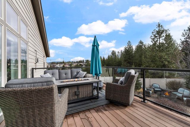 1227 W Quail Crest Ave, Spokane, WA 99224