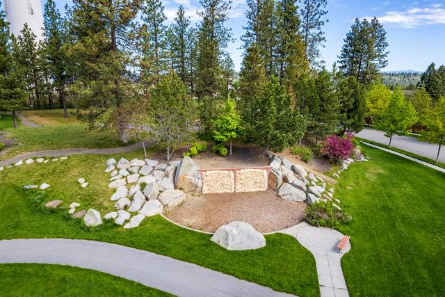 1227 W Quail Crest Ave, Spokane, WA 99224