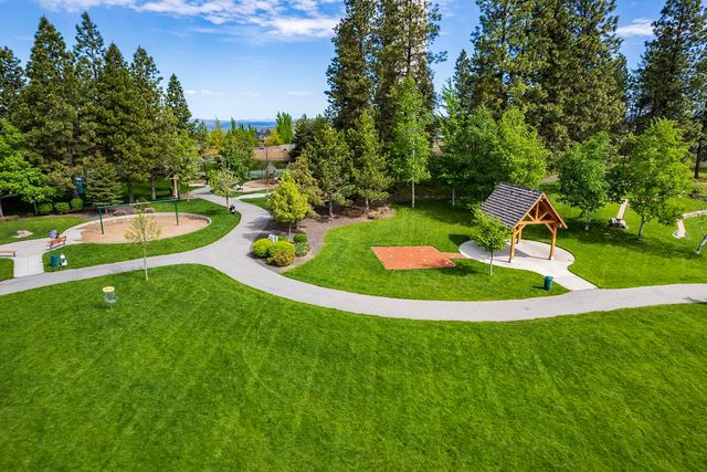 1227 W Quail Crest Ave, Spokane, WA 99224