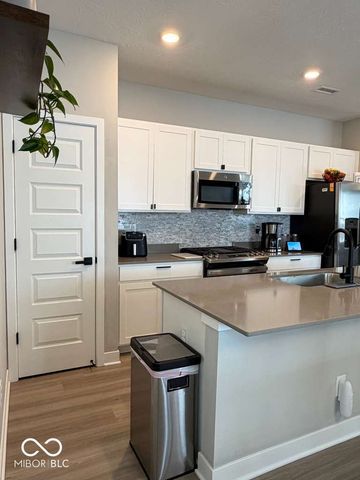 19994 Edwick Drive, Westfield, IN 46074