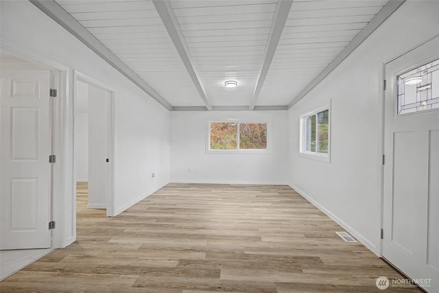 9406 Glencove Road NW, Gig Harbor, WA 98329