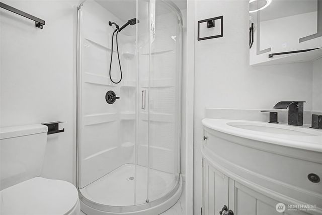 9406 Glencove Road NW, Gig Harbor, WA 98329