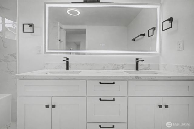 9406 Glencove Road NW, Gig Harbor, WA 98329