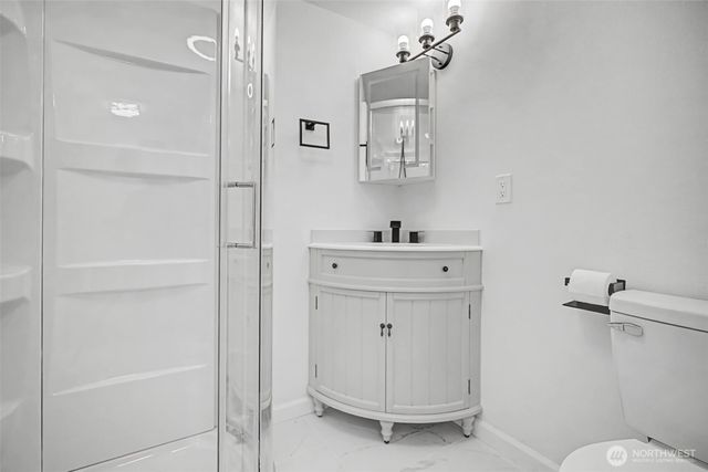 9406 Glencove Road NW, Gig Harbor, WA 98329