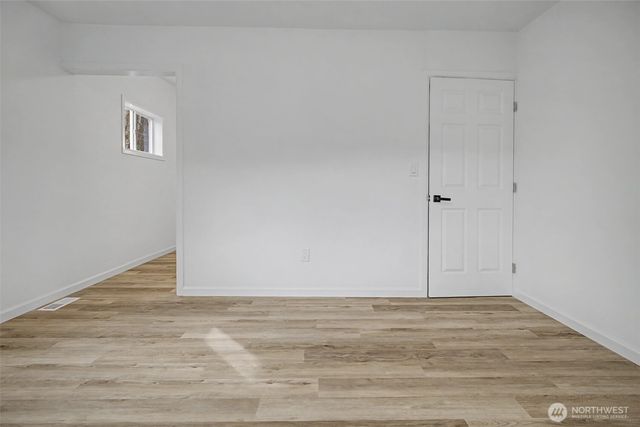 9406 Glencove Road NW, Gig Harbor, WA 98329