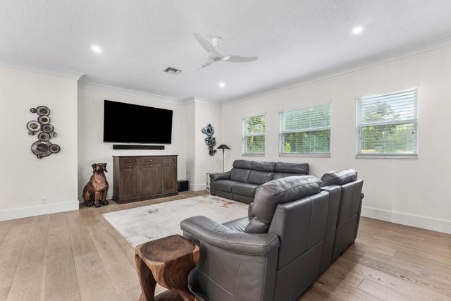 2952 SW Buena Vista Drive, Palm City, FL 34990