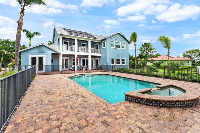 2952 SW Buena Vista Drive, Palm City, FL 34990