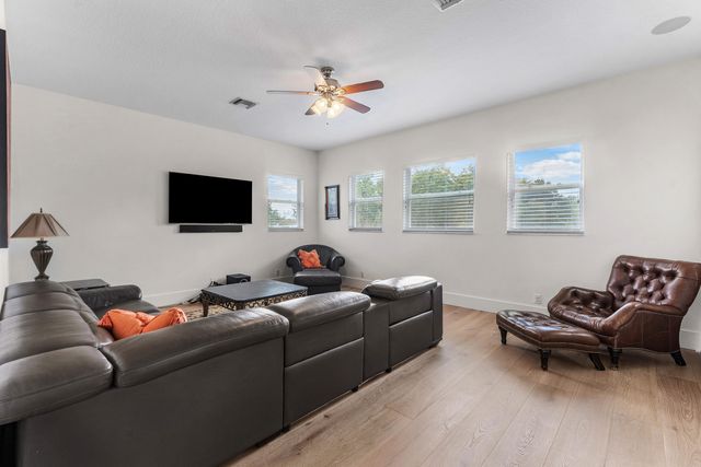 2952 SW Buena Vista Drive, Palm City, FL 34990