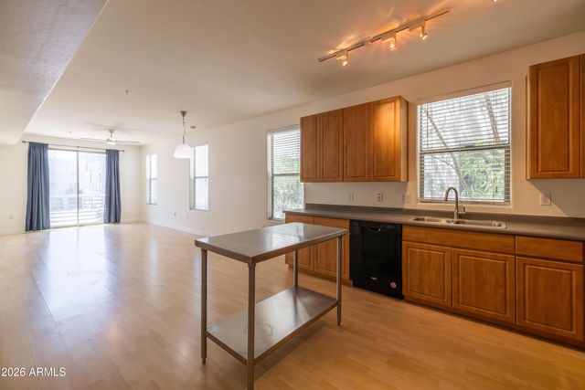 615 E PORTLAND Street 175, Phoenix, AZ 85004
