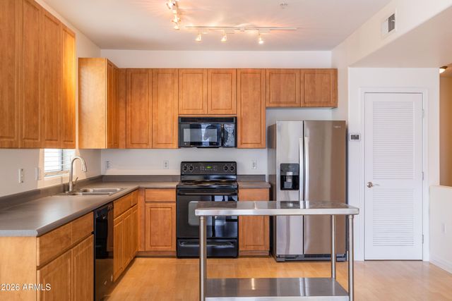 615 E PORTLAND Street 175, Phoenix, AZ 85004