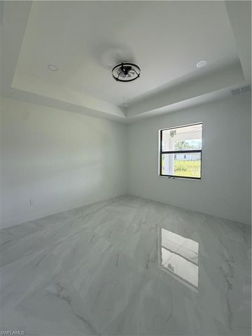 6042 Langdon AVE, Fort Myers, FL 33905