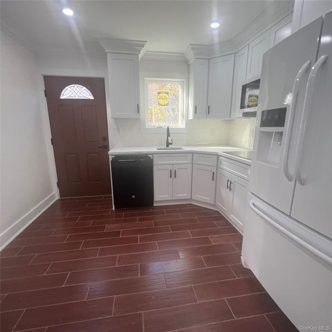 79 Railroad Street, Greenlawn, NY 11740