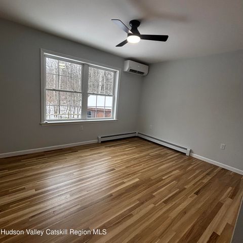 35 Pioneer Road, Gardiner, NY 12525