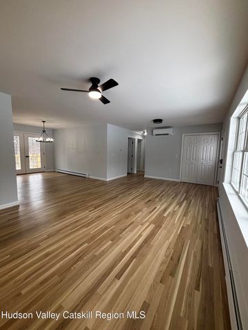 35 Pioneer Road, Gardiner, NY 12525